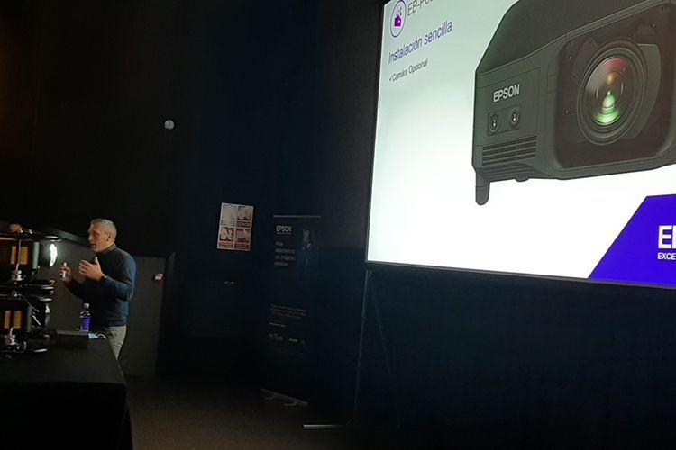 Entrevistamos a Roger Artigues, director de videoproyección de Epson Ibérica en España