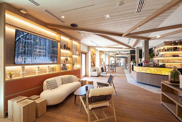 Bose Hotel Le Louis Versailles MGallery Sofitel 2