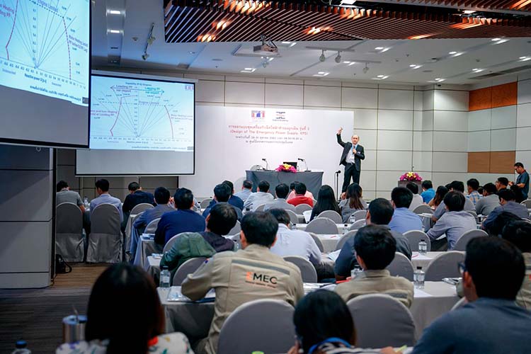 Feria Construcción Tailandia 2 HI