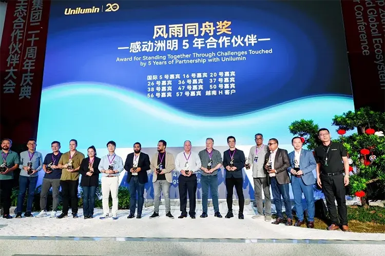 Unilumin aniversario 6 HI