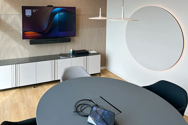 Crestron Ashurst 1 HI