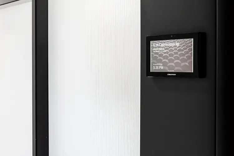 AmRest Crestron 4 HI