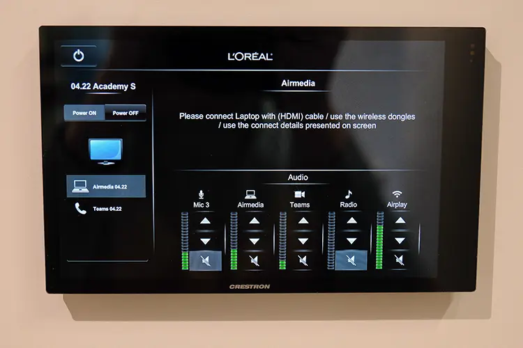 Crestron Loreal 3 HI
