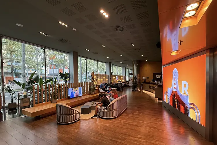 Barcelona: el Four Points by Sheraton Barcelona Diagonal apuesta por el audio en red de Bluesound
